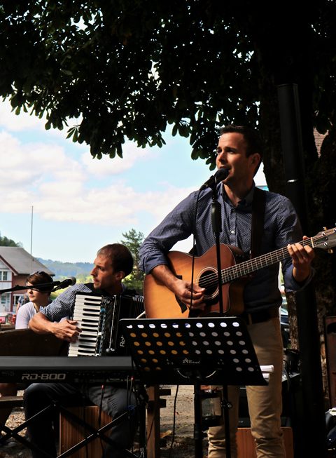 Zwei-Mann-Band live